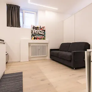 https://luxury-apartment-a-due-passi-dal-centro-di-milano.italymilanhotels.net